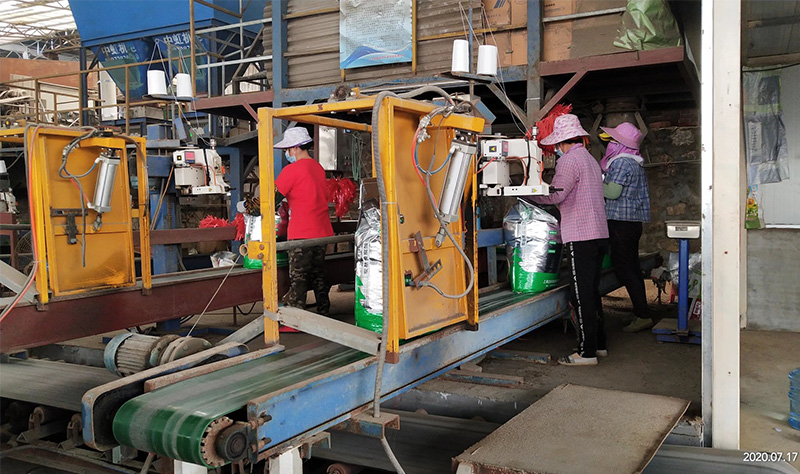 <a href=http://www.021lq.com target=_blank class=infotextkey>上海立杉</a>生產線1